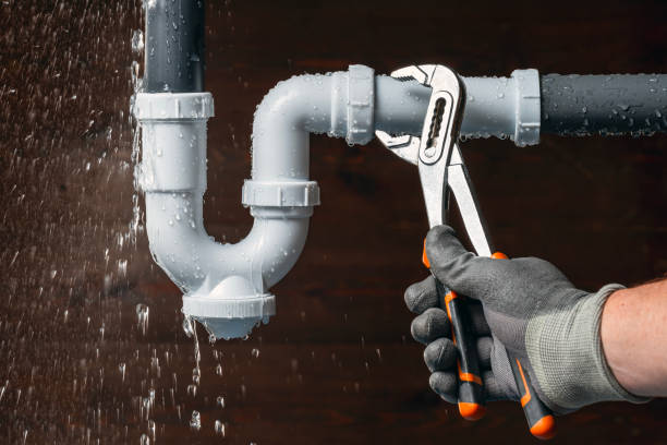 Professional Leak Detection technician working in Greene, RI
